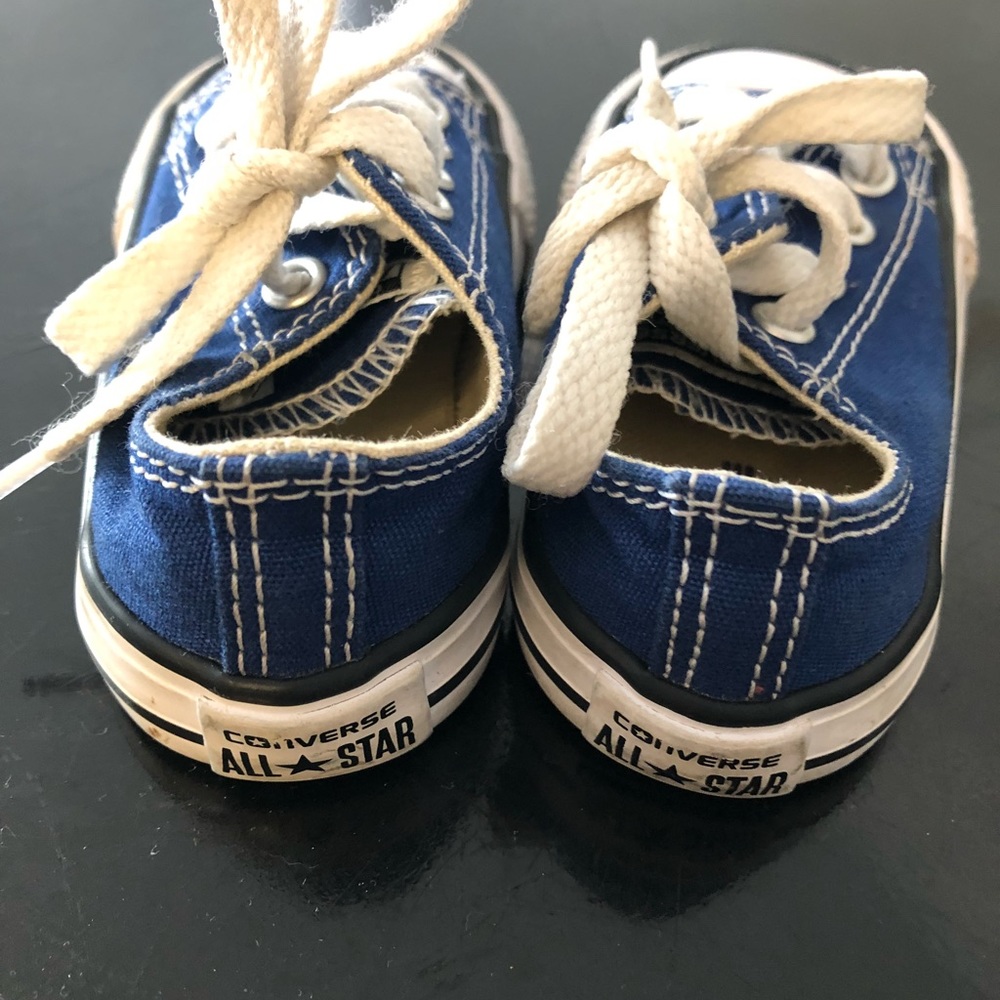 Converse 💙 - Picture 2 of 2